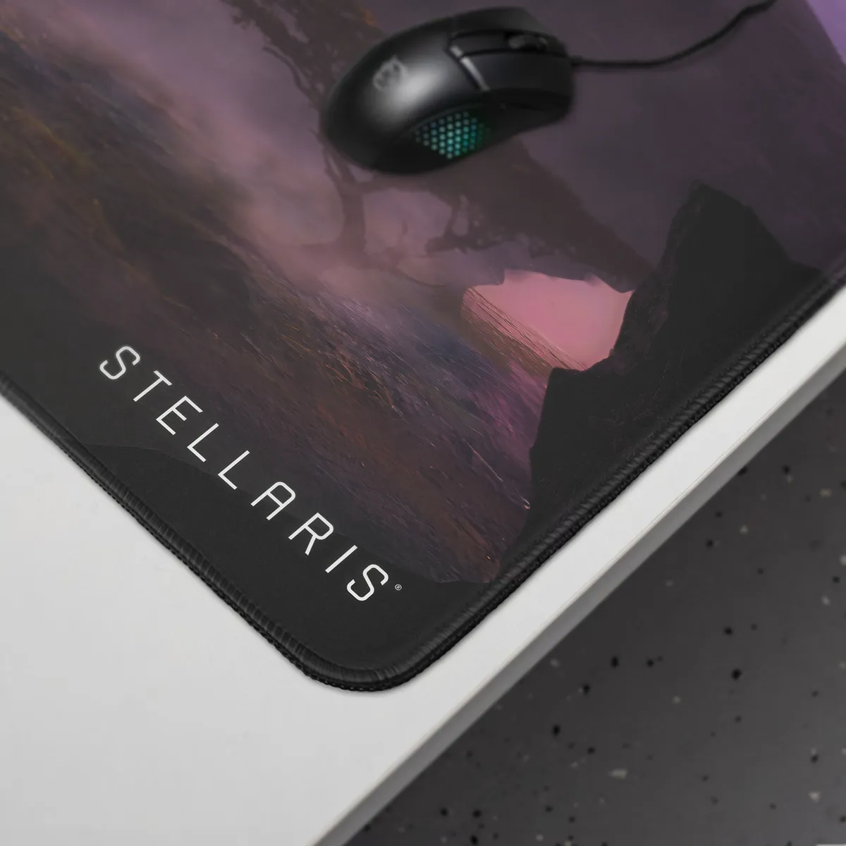 Mousepad Alien Planet by Kentaro Kanamoto - Image 3