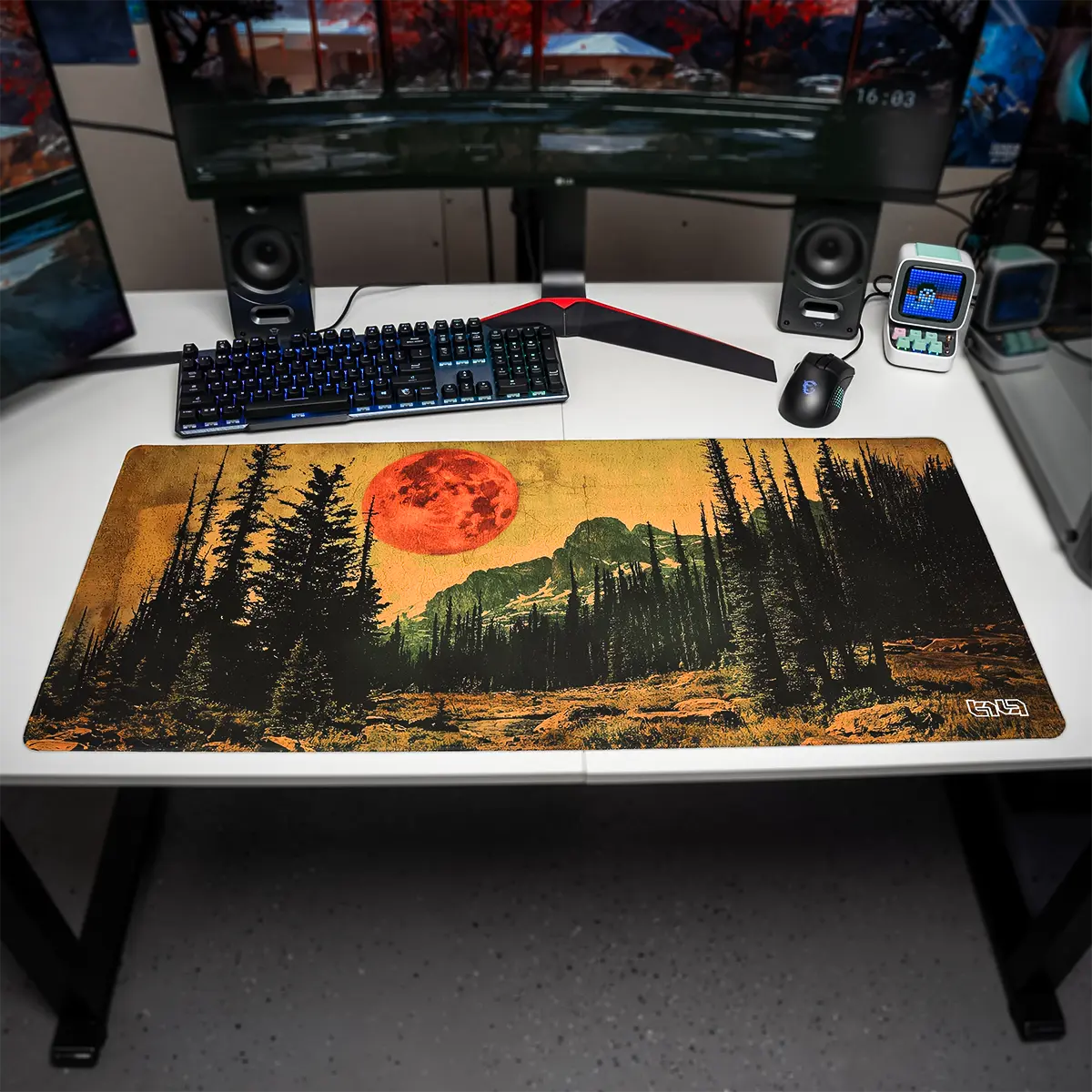 Mousepad Crimson Moon - Image 10
