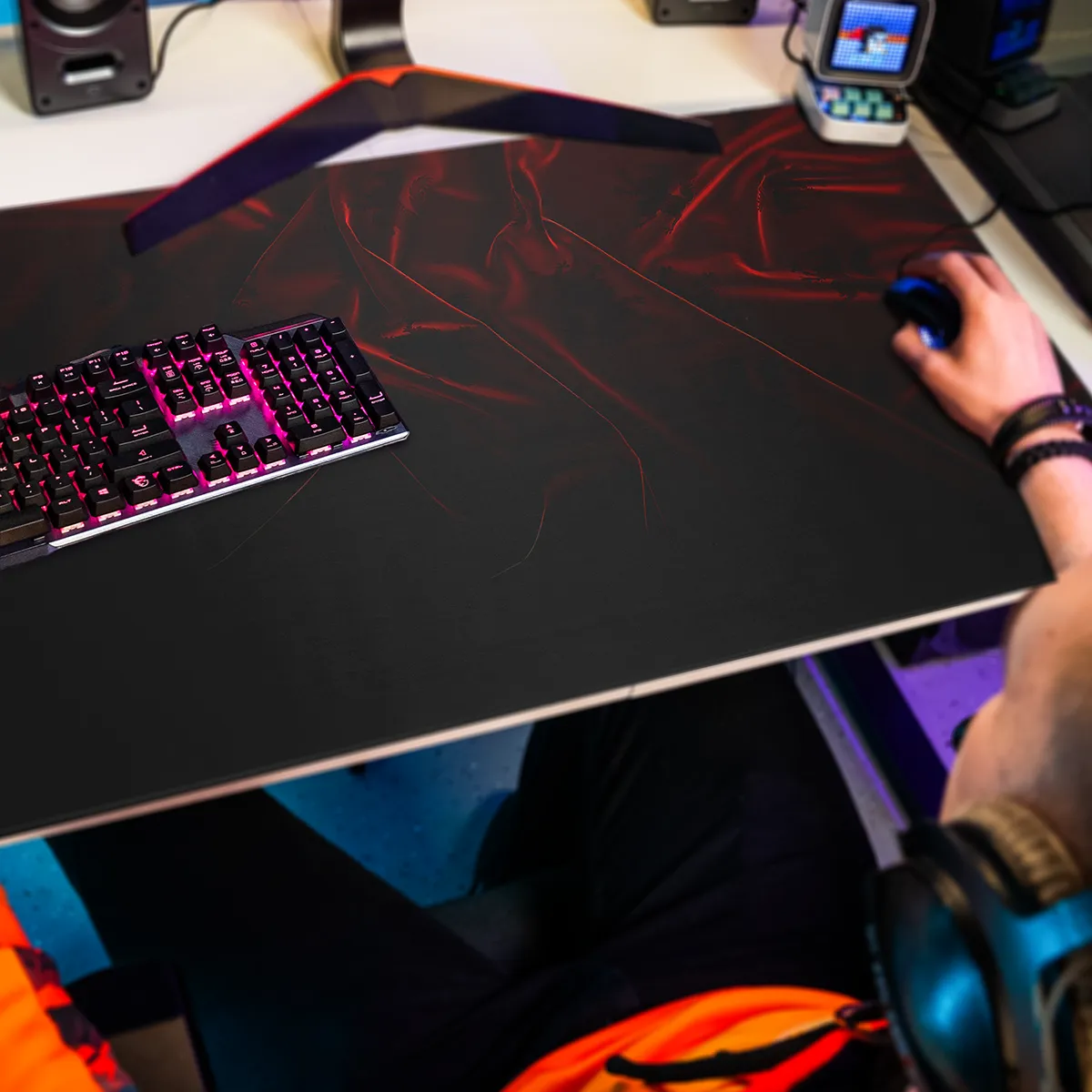 Mousepad Crimson Veil - Image 2
