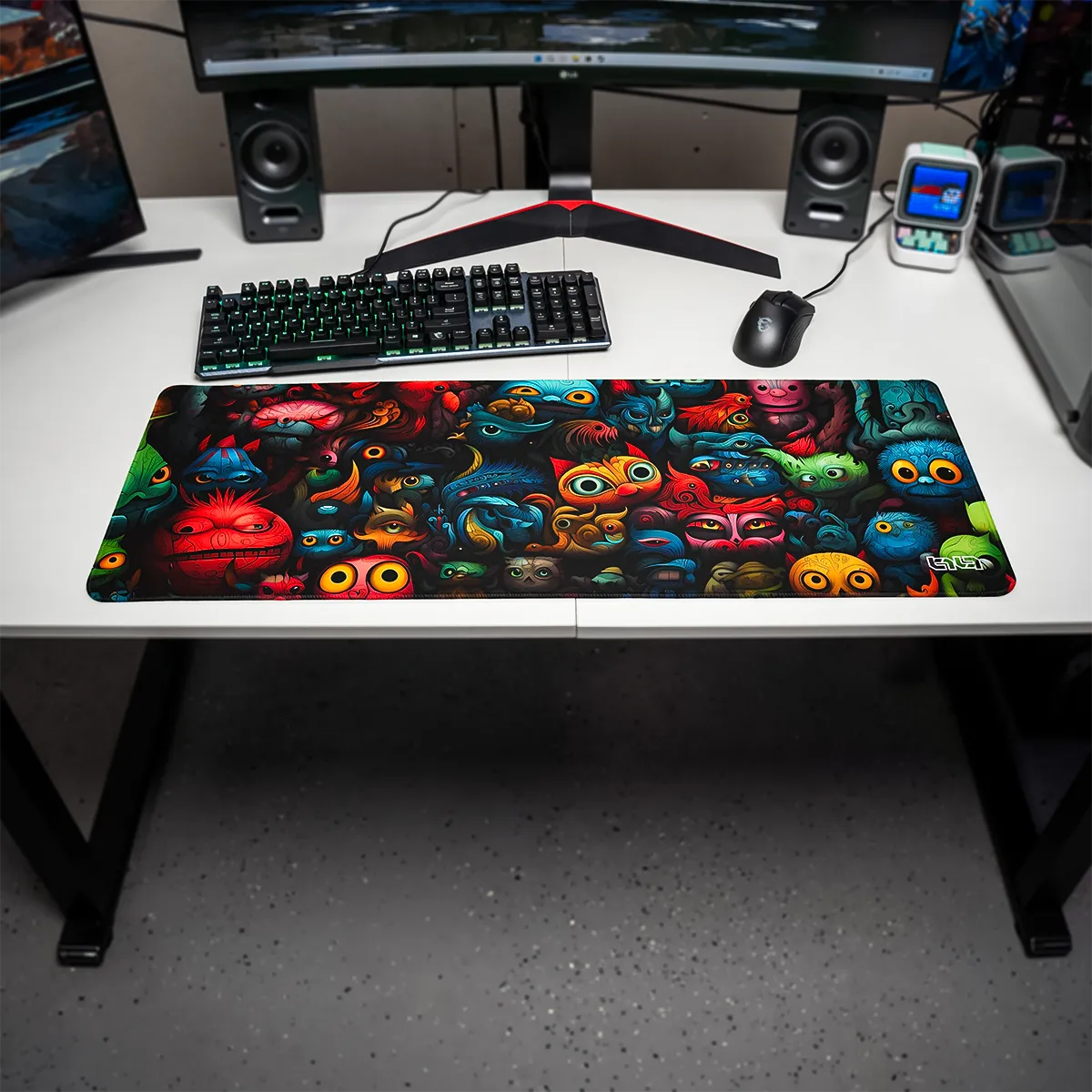 Mousepad Monstrous Audience - Image 15