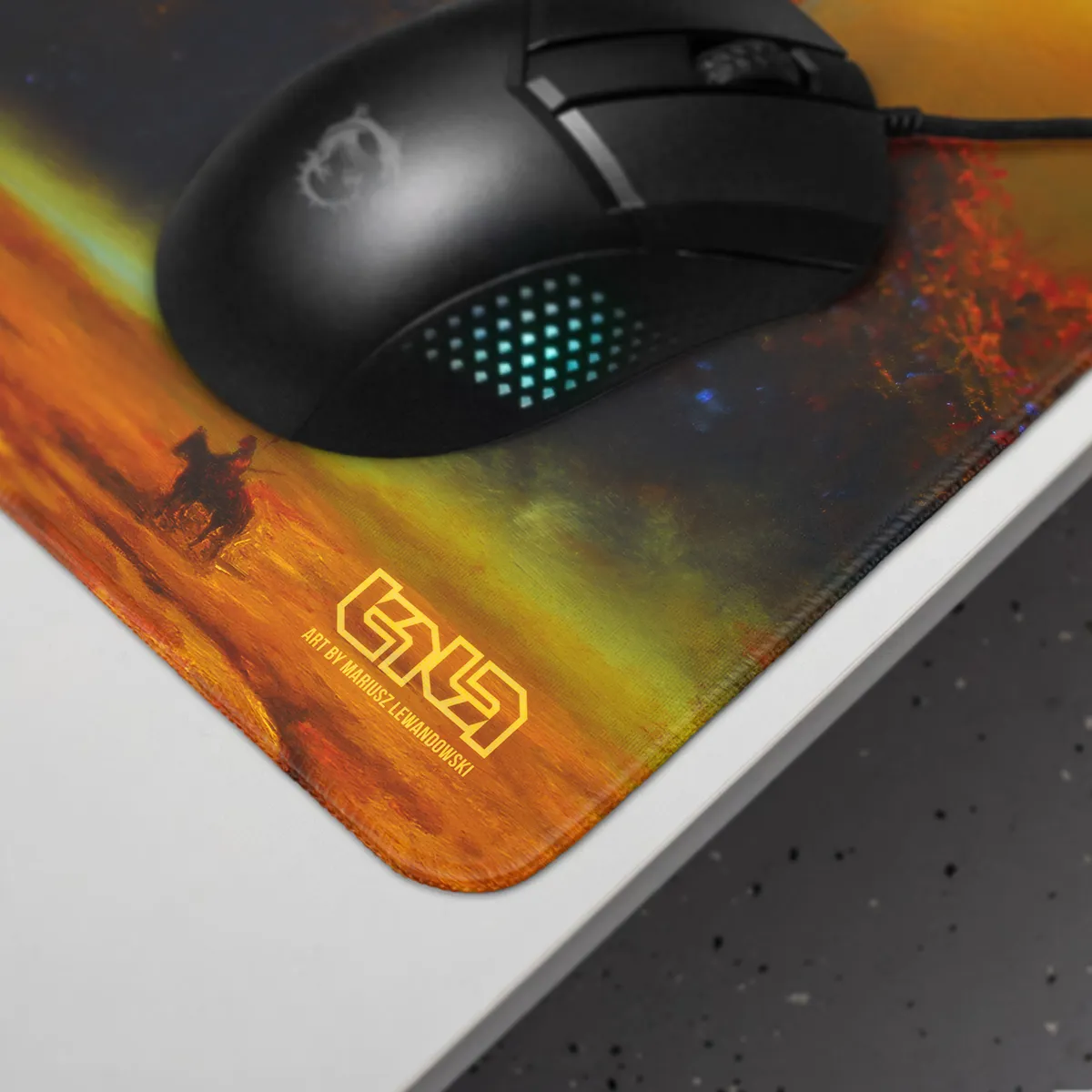 Mousepad Nocturn with a Faulty Knight - Image 13