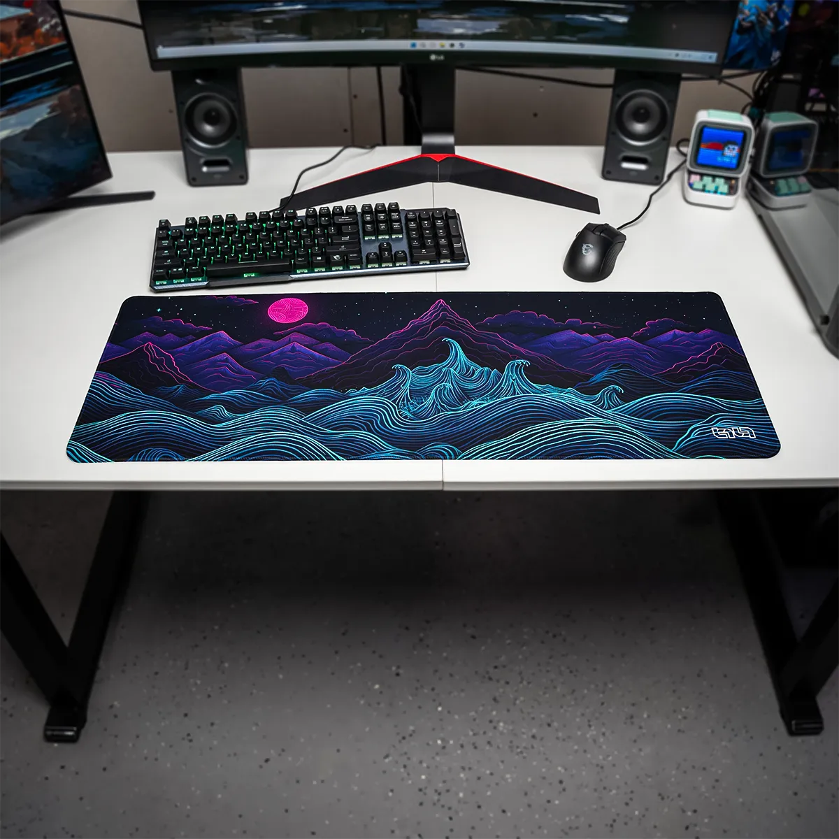 Mousepad Retrowave Mountains - Image 15
