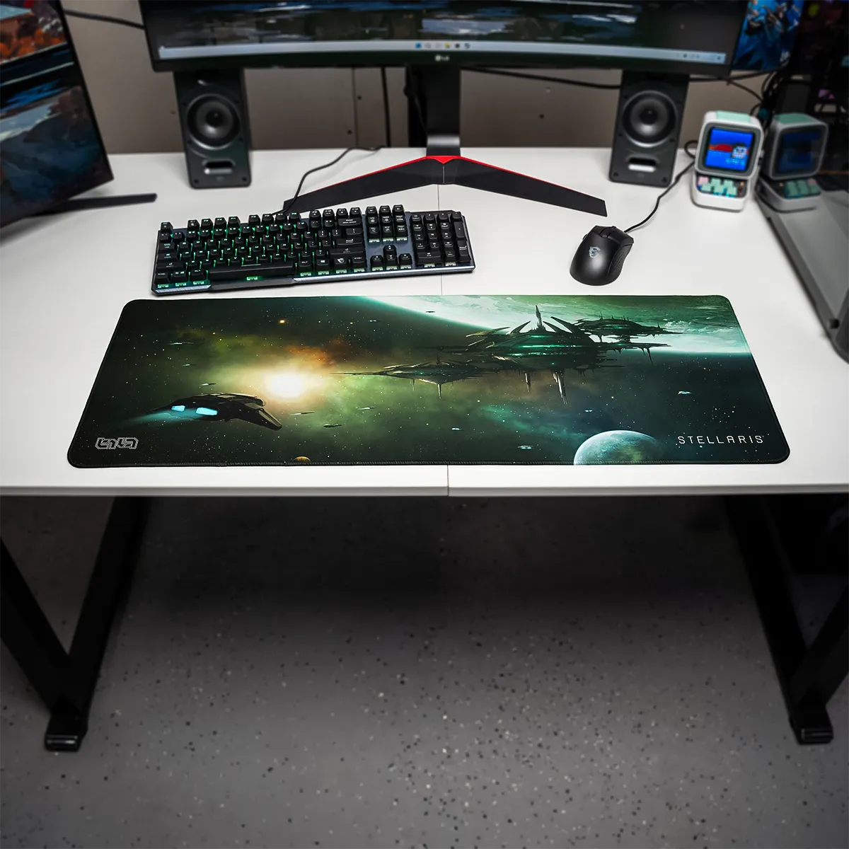 Mousepad Space Station by Kentaro Kanamoto - Image 15