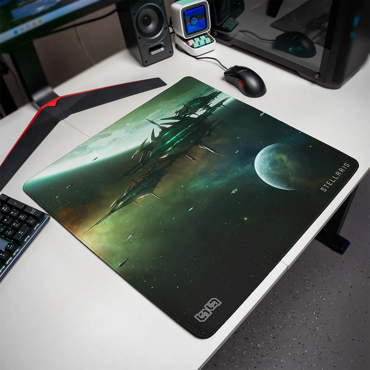 Mousepad Space Station by Kentaro Kanamoto - Image 19